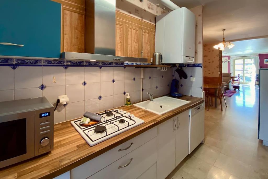 "Georgio" Grand Appartement Traversant Avec Vue Canal Et Parking Сет Екстериор снимка
