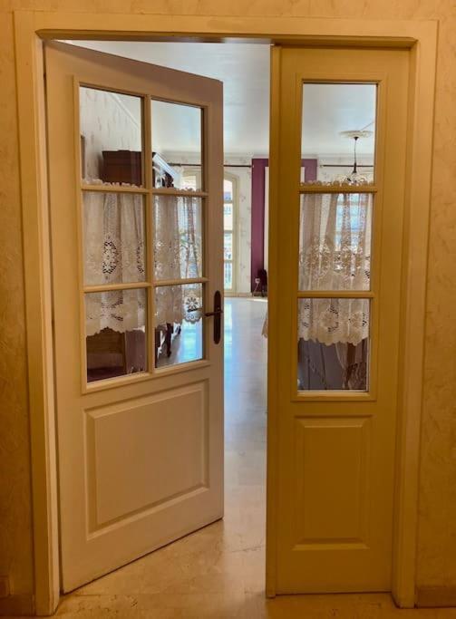 "Georgio" Grand Appartement Traversant Avec Vue Canal Et Parking Сет Екстериор снимка
