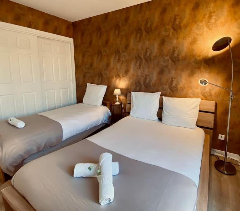 "Georgio" Grand Appartement Traversant Avec Vue Canal Et Parking Сет Екстериор снимка